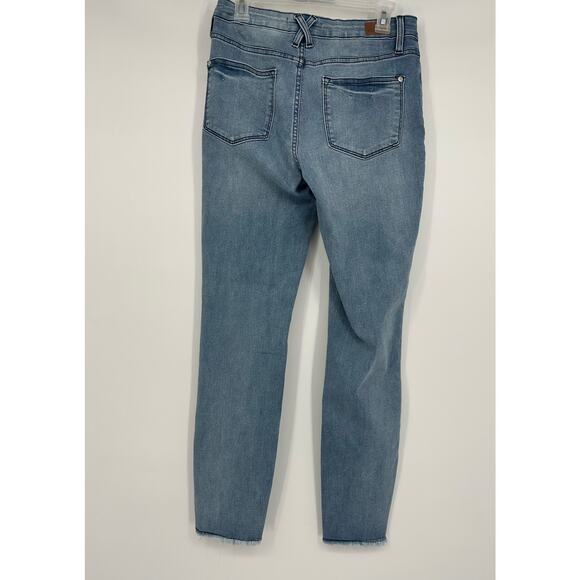 Judy Blue Mid Rise Relaxed Fit Jeans - Picture 7 of 11